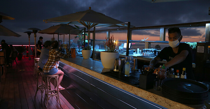 https://www.rooftoplagunabeach.com/assets/media/oceanfront dining laguna beach https://www.rooftoplagunabeach.com/assets/media/oceanfront dining laguna beach